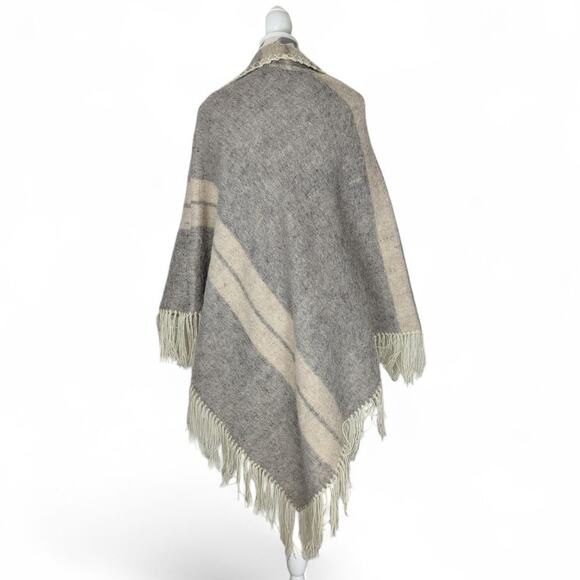 Vintage Alpaca Wool Poncho with Fringe and Embroidery 42 inches Gray and Beige - Picture 2 of 9
